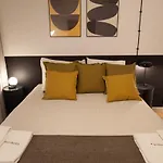 Flh Intendente Elegant Mezzanine With Balcony Lisbon