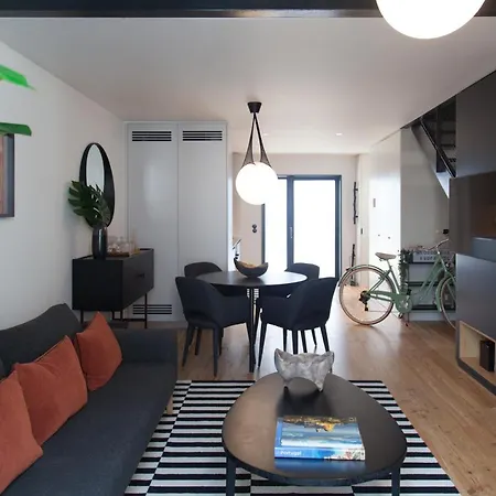 Apartment Flh Intendente Elegant Mezzanine With Balcony Lissabon