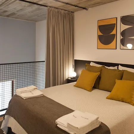 Flh Intendente Elegant Mezzanine With Balcony Lizbona